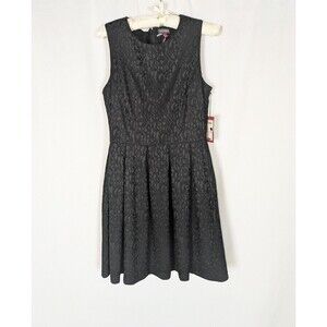 NWT Vince Camuto Dress 6 Women's Black Lace Fit & Flare Sleeveless Classic